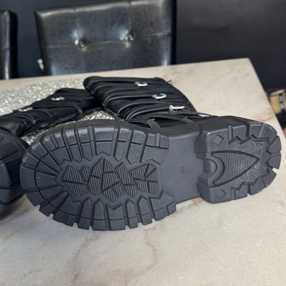 Dollskill darker wavs black platform boots 9 - Picture 11 of 12